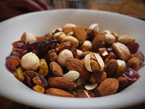 10 Quick and Easy Healthy Snacks for a Busy Lifestyle